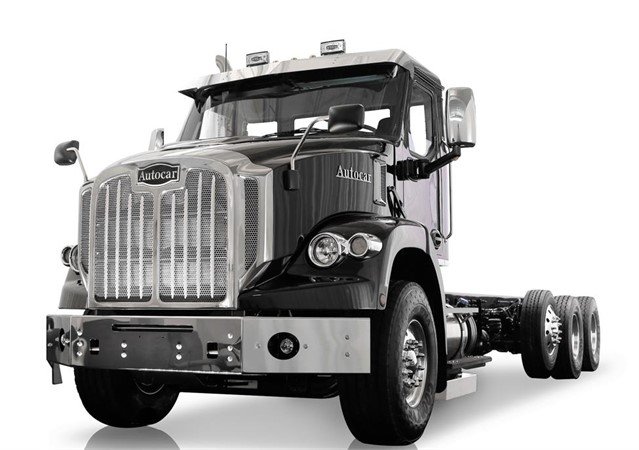 468342 2024 White Autocar DC64