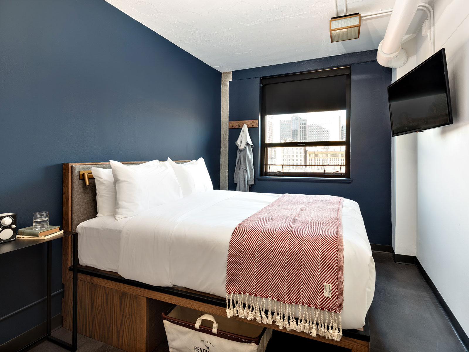 Accessible Queen Room 