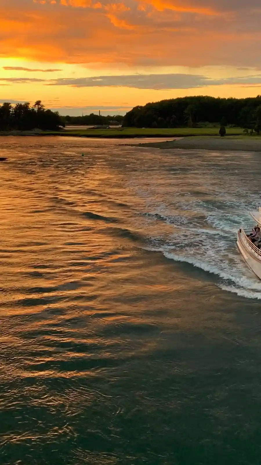 Portsmouth Harbor Cruises | Sunset Cruise