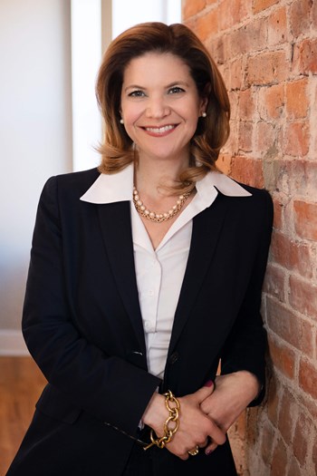Laura Stern