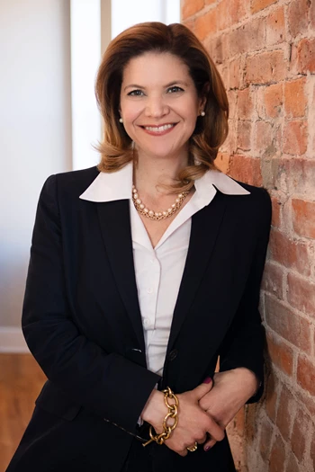 Laura Stern