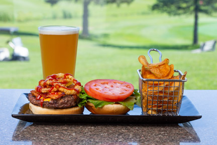 Burger at The County Seat