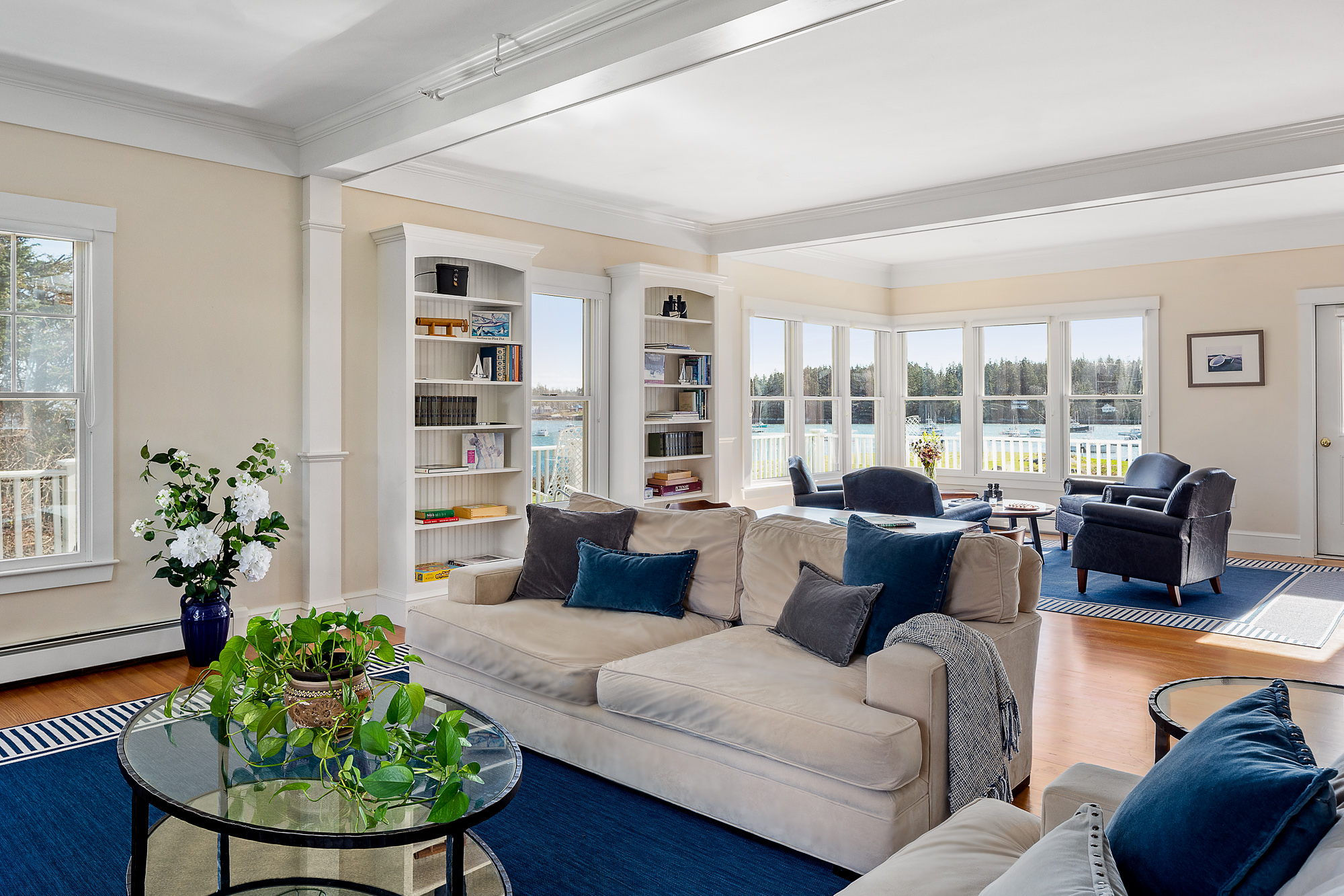 The Lookout Room | East Wind Inn