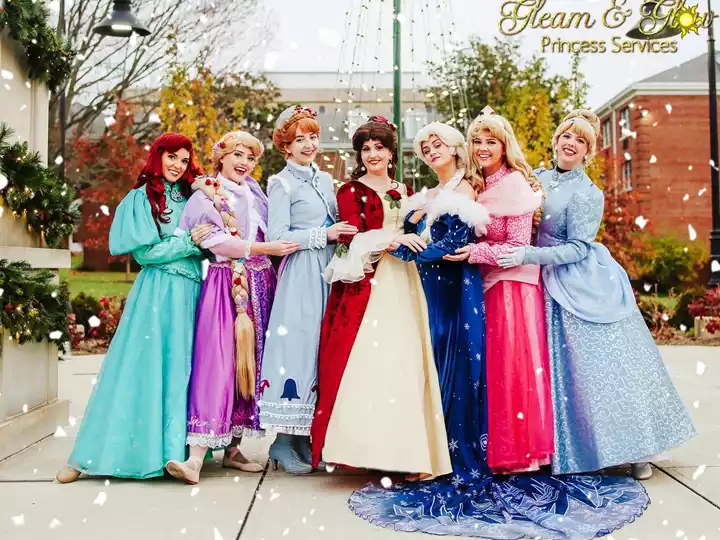 An Enchanted Evening- Dinner featuring Gleam and Glow Princess Services Image