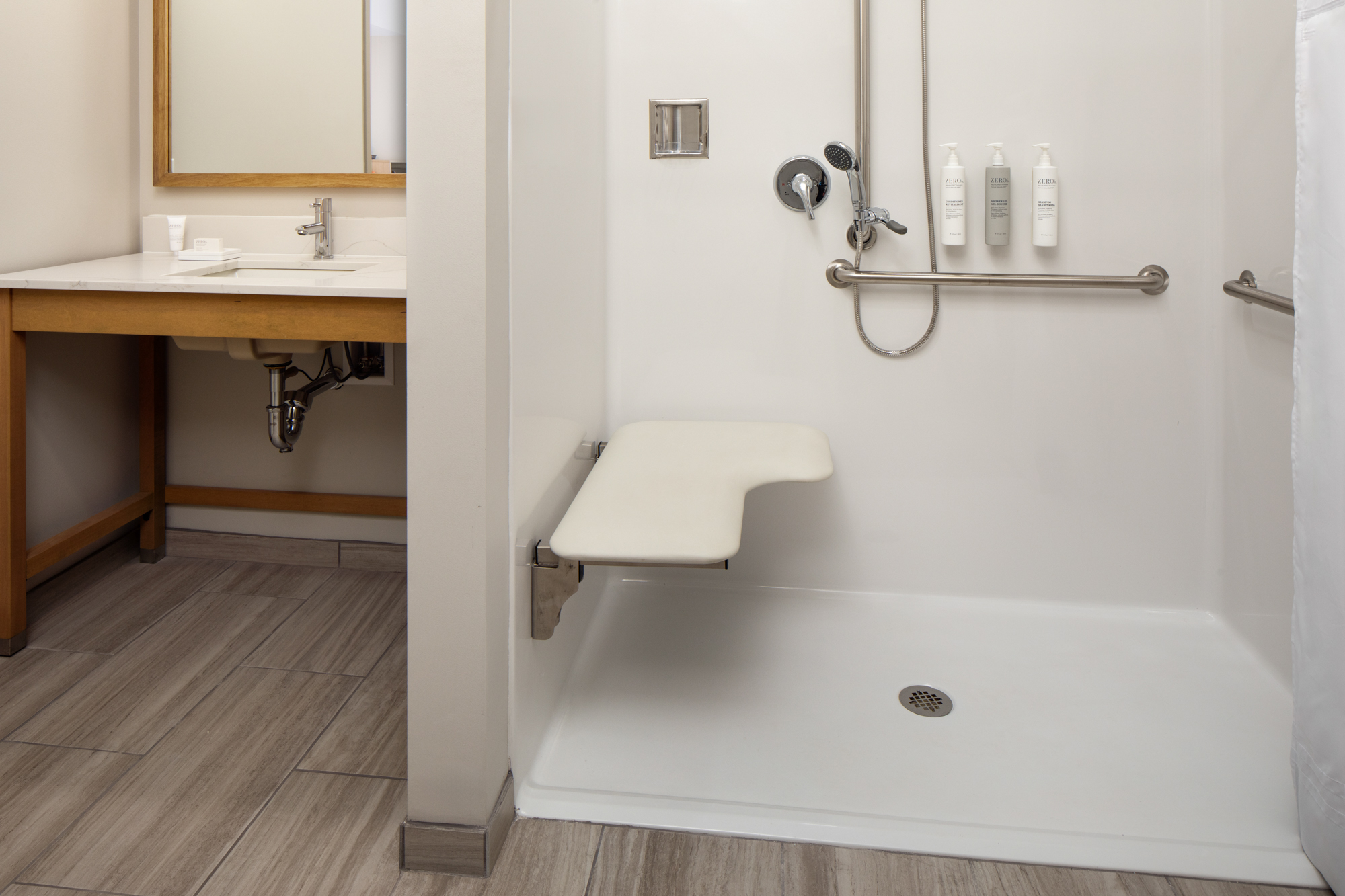 Image of Accessible Holmes King