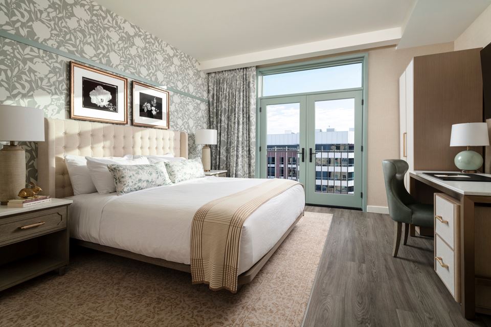 King guest room at The Benson Hotel