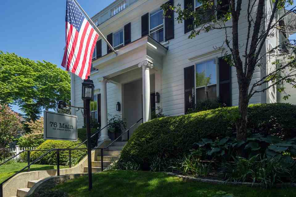 Newington District New Parsonage