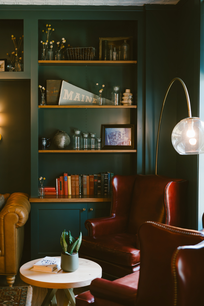 Library at Hotel Ursa