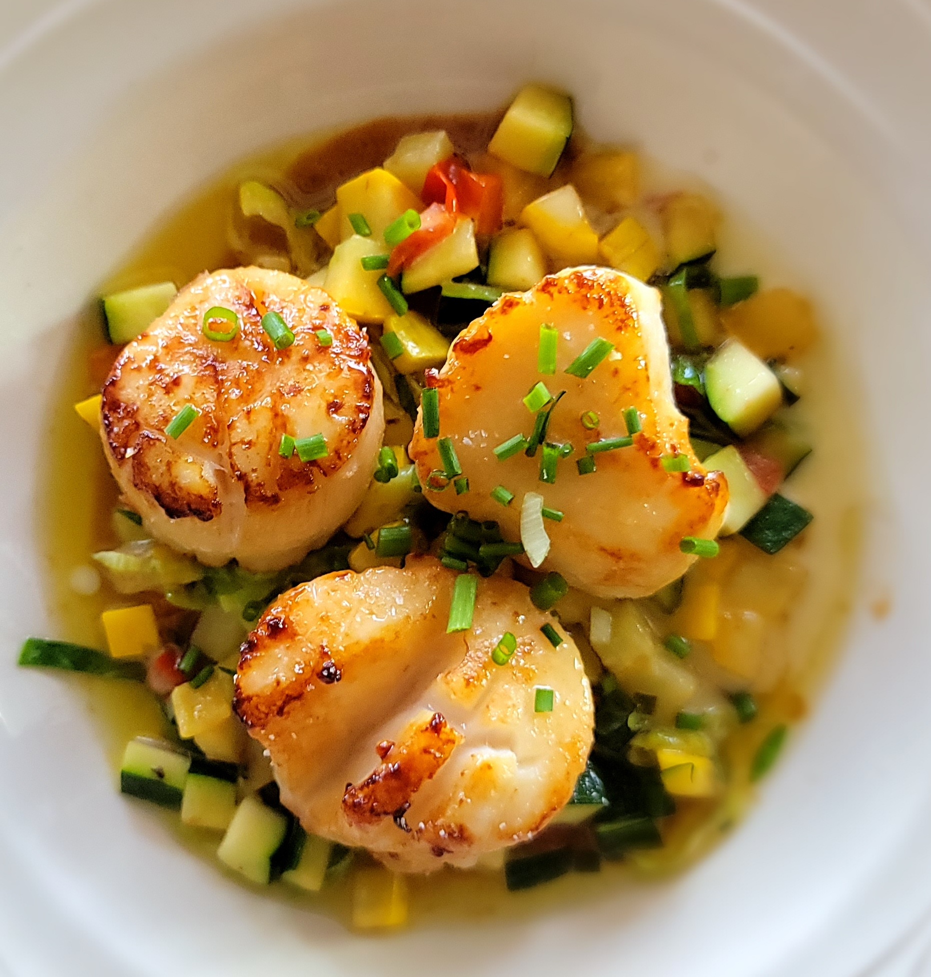 Restaurant & Tavern | East Wind Inn