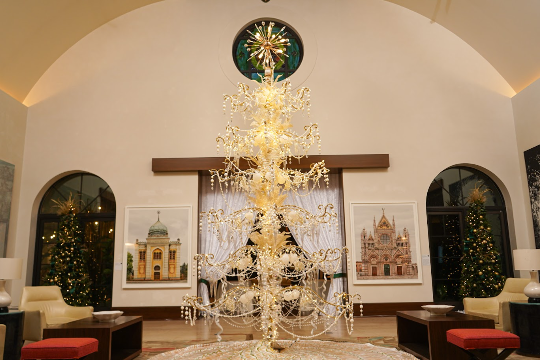Main Lobby Christmas Tree