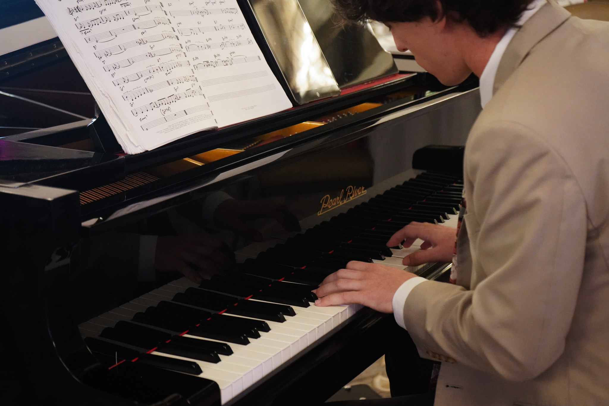 A Christmas Eve Serenade | Festive Pop-up Bar & Live Piano Image