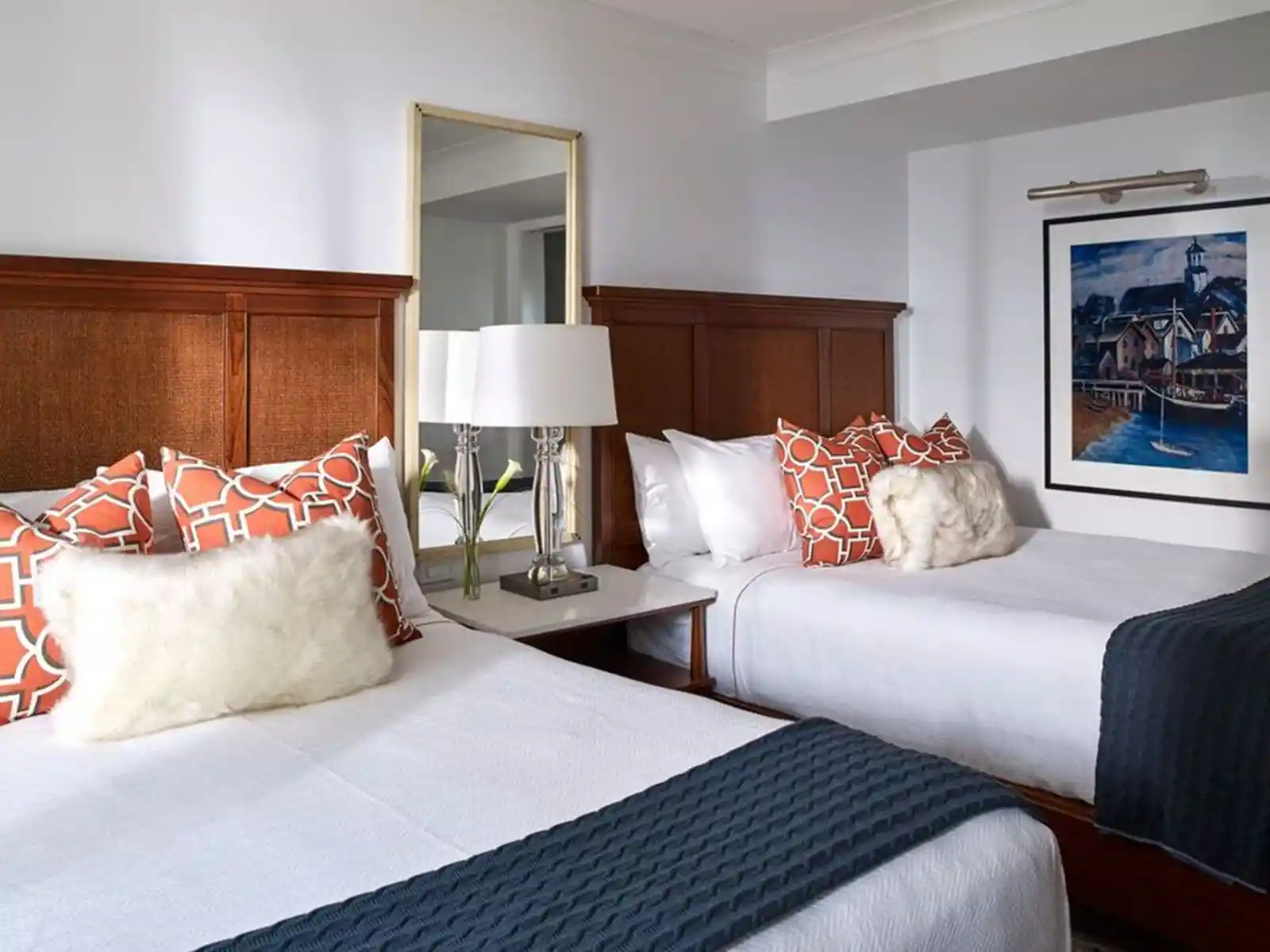 Queen Beds in the Cove Suites