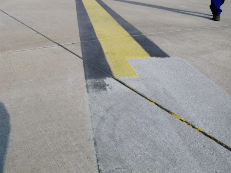 Commercial Power Washing Service at Highland Property Services