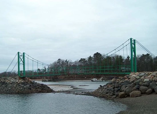 Wiggly Bridge image